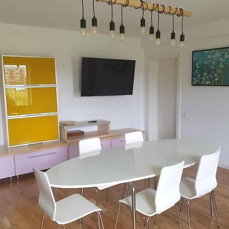 Garden Leisure Apartments Брашов Экстерьер фото
