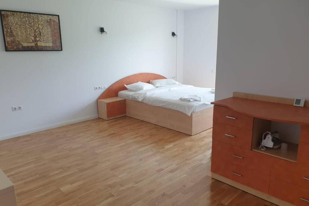 Garden Leisure Apartments Брашов Экстерьер фото